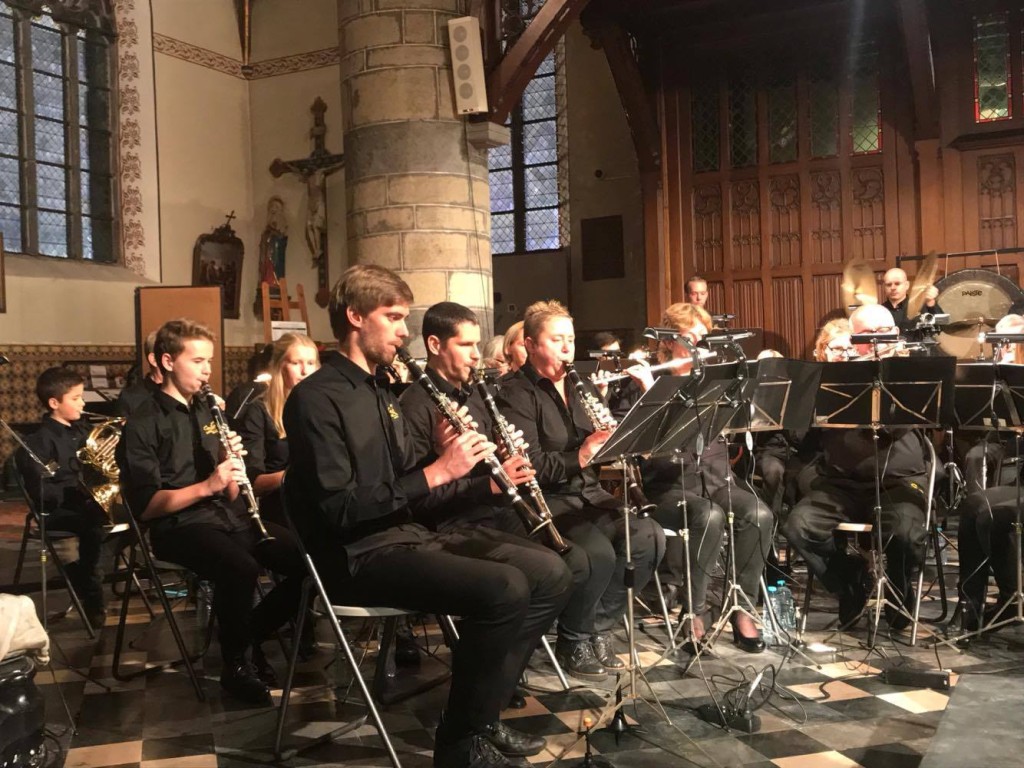 23509030_516930891977617_7079355917208570536_o